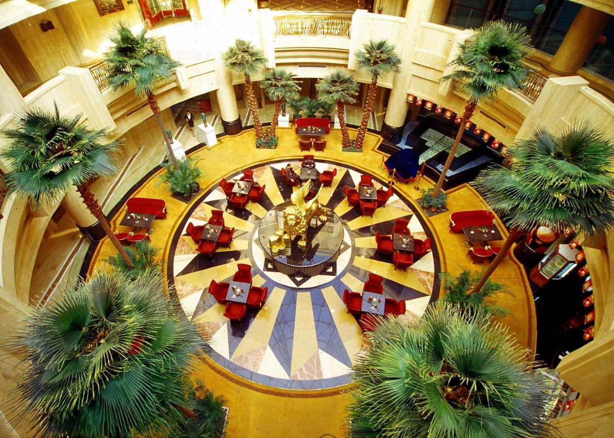 Royal International Hotel Ουρούμτσι Εξωτερικό φωτογραφία